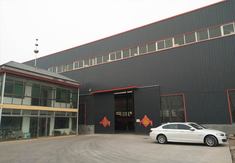 小型滑移裝載機(jī)